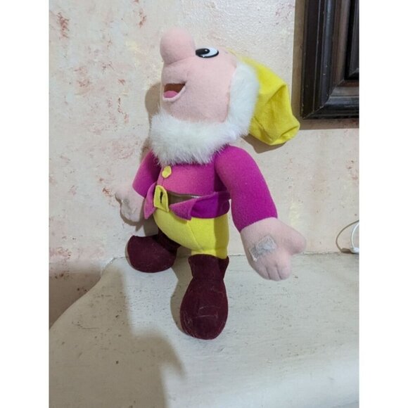 Disney Snow White & The Seven Dwarfs 1990's Plush Doll Sneezy dwarf 12" - Picture 1 of 8